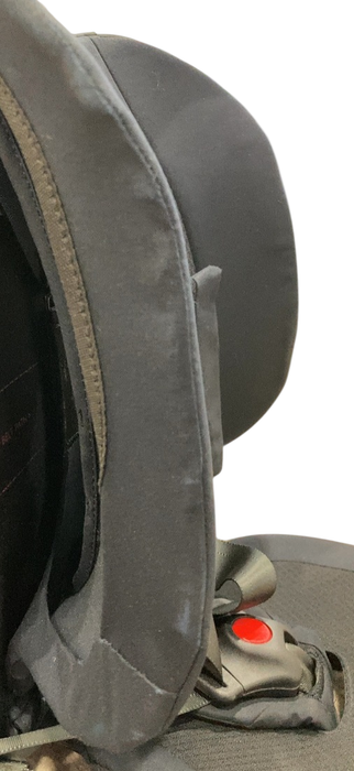 Shop WAYB Pico Portable Car Seat, 2023, Jet at GoodBuy Gear