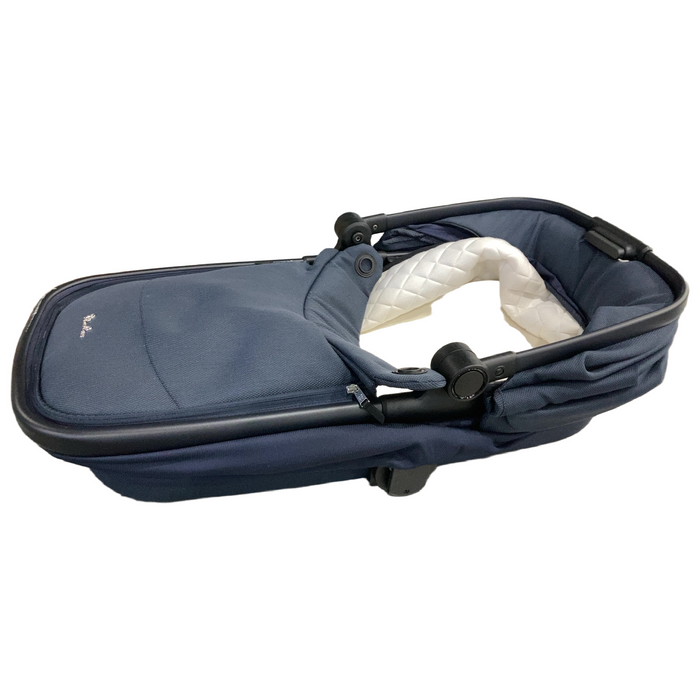 Shop Silver Cross Reef First Bed Folding Bassinet, Neptune at GoodBuy Gear