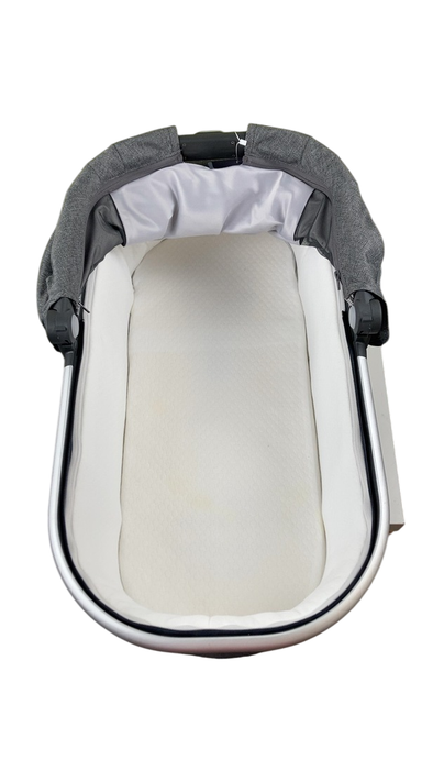 Shop UPPAbaby V2 Bassinet, Jordan (Charcoal Melange) at GoodBuy Gear