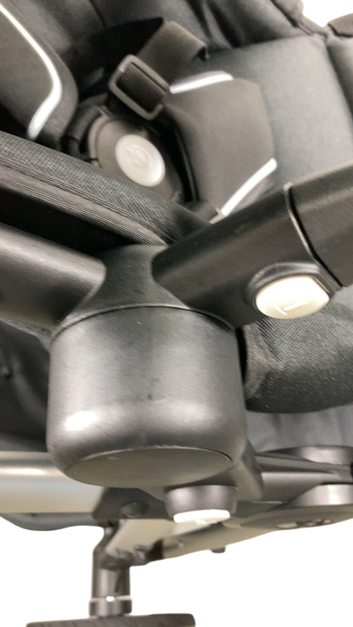 Shop Mockingbird Single to Double 2.0 Stroller, 2024, Black, Silver With Black Leather, Windowpane at GoodBuy Gear