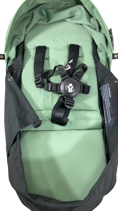 Shop Babyzen Newborn Pack, Peppermint at GoodBuy Gear