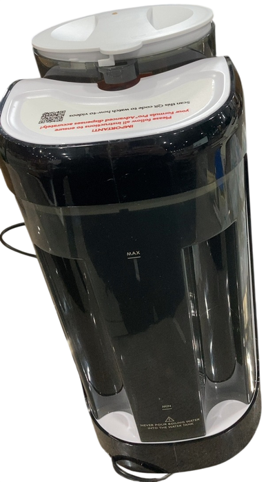 Shop Baby Brezza Formula Pro Advanced Baby Formula Dispenser, White on Black at GoodBuy Gear