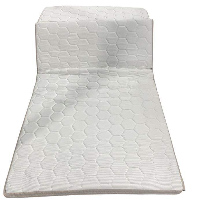 Shop Maxi-Cosi Calao Travel Playard, Classic Oat at GoodBuy Gear