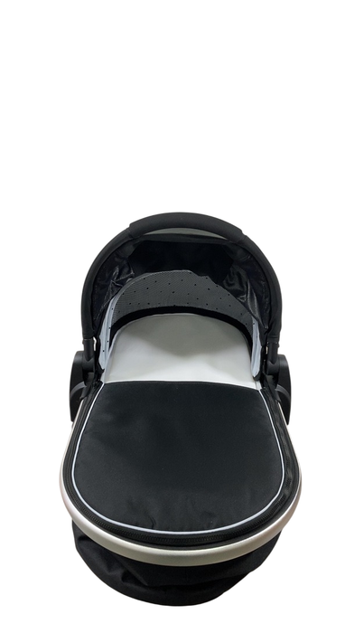 Shop Mockingbird Bassinet 2.0, Black at GoodBuy Gear