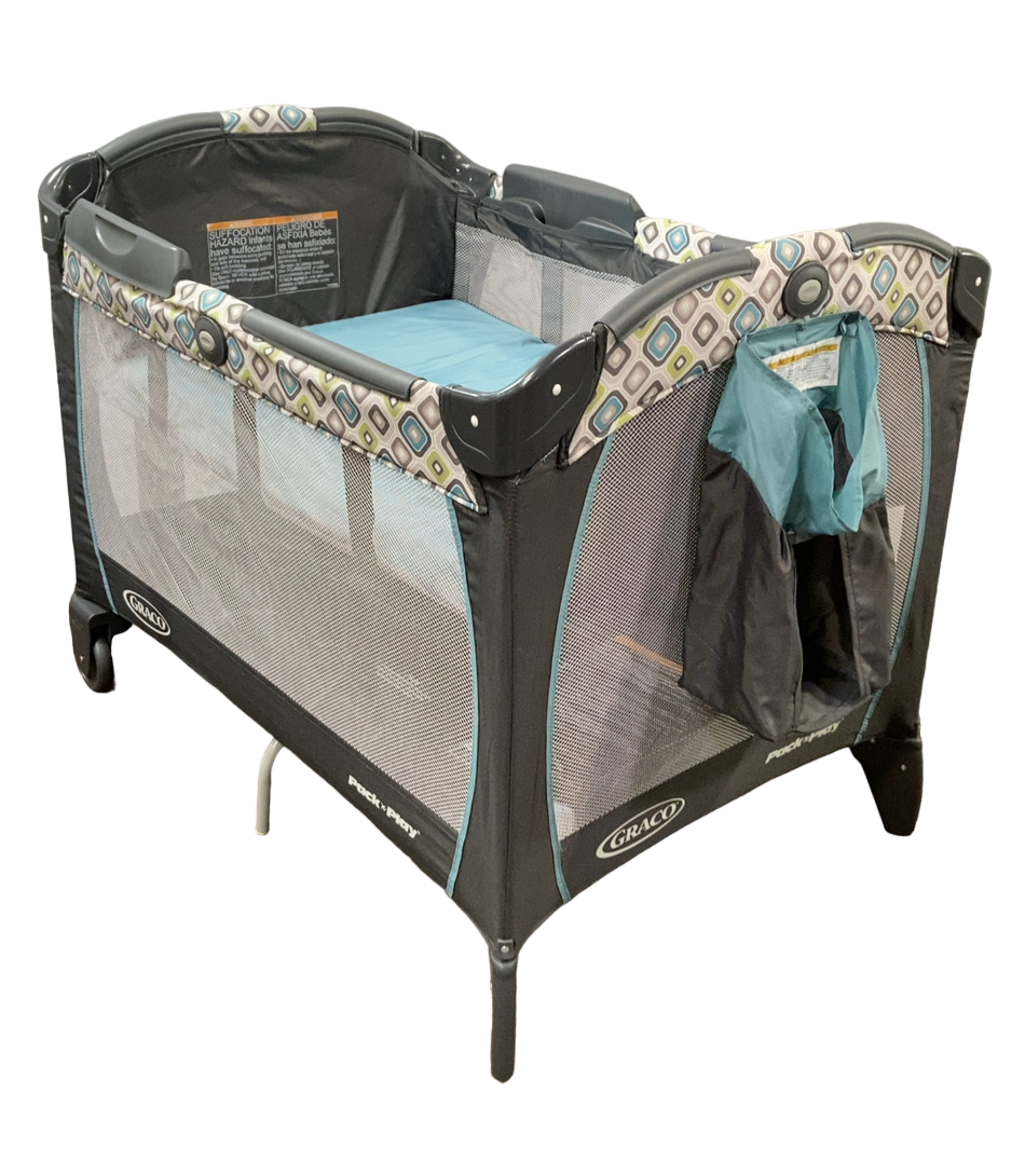 graco playard portable napper and changer