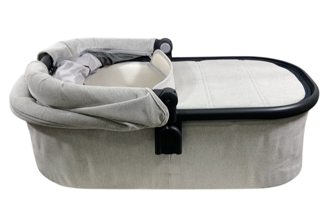 Shop UPPAbaby V2 Bassinet, Anthony (White & Grey Chenille) at GoodBuy Gear