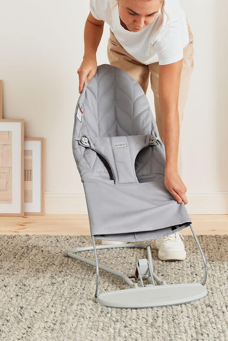 BabyBjorn Bouncer Bliss, Light Gray Frame, Light Gray Cotton Petal Quilt