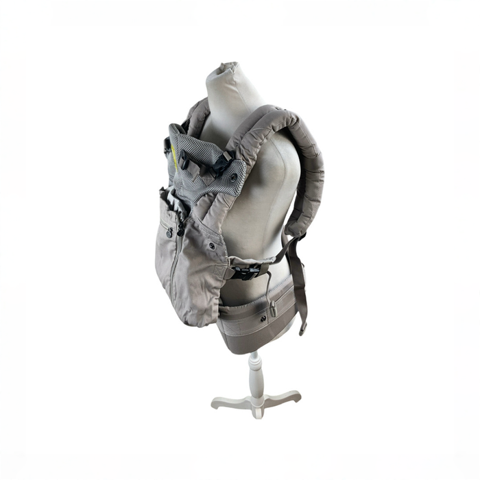 Shop Lillebaby Complete All Seasons Baby Carrier, Stone at GoodBuy Gear