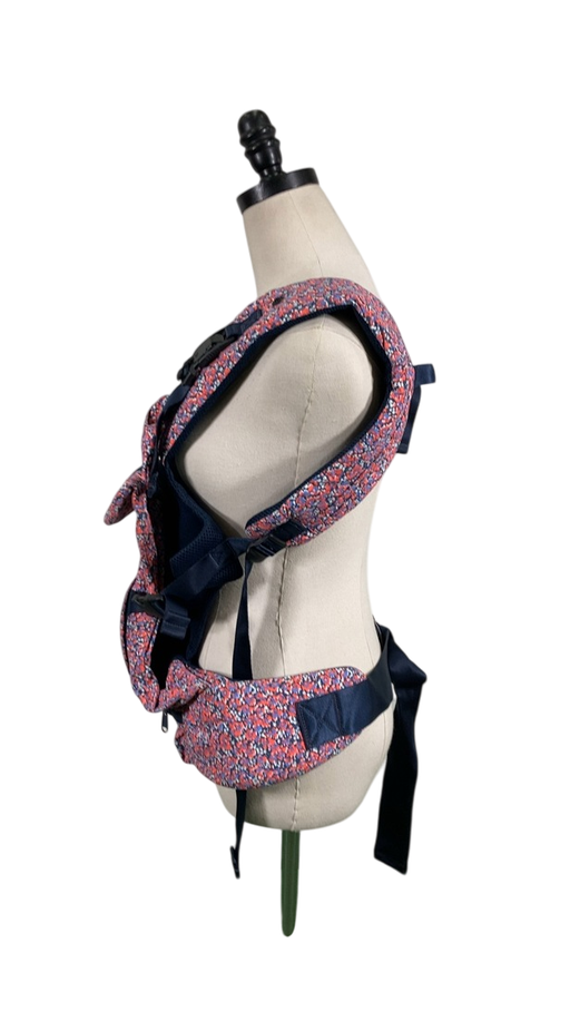 Shop Colugo The Baby Carrier, Floral at GoodBuy Gear