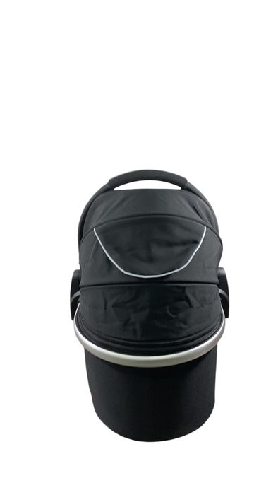 Shop Mockingbird Bassinet 2.0, Black at GoodBuy Gear