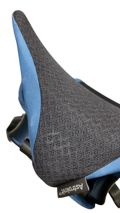 Shop WAYB Pico Portable Car Seat, 2022, Midnight Sky at GoodBuy Gear