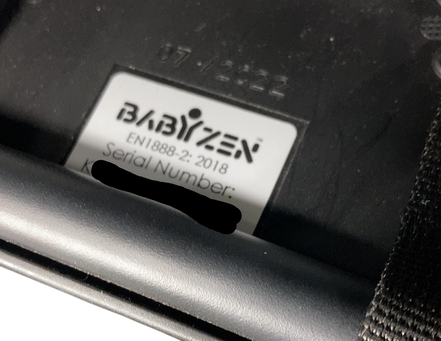 Shop Babyzen YOYO2 Complete Stroller, 2022, Black with Black at GoodBuy Gear