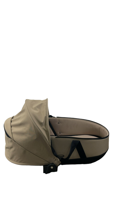 Shop Babyzen YOYO Bassinet, Toffee at GoodBuy Gear