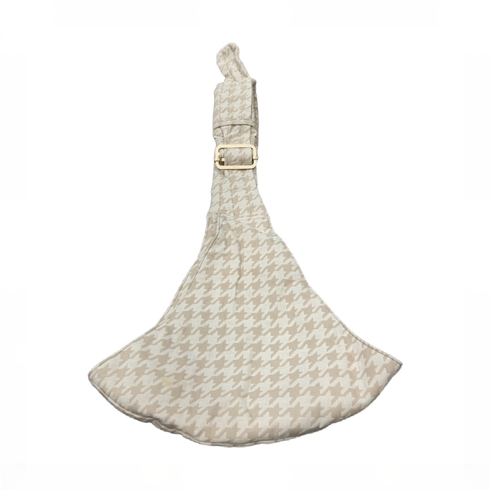 Shop Mabē The Monarch Toddler Sling, Houndstooth at GoodBuy Gear
