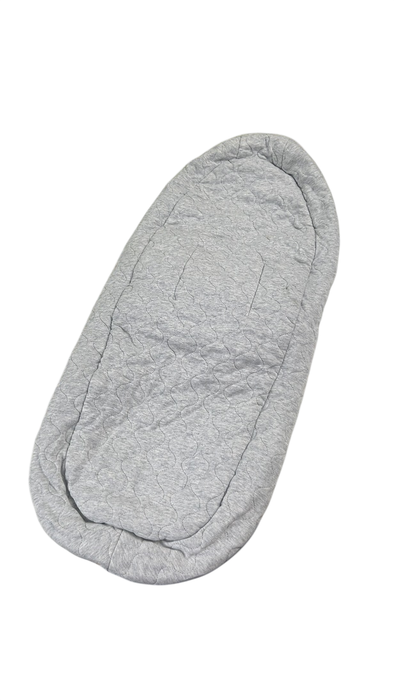 Shop Bugaboo Newborn Bassinet Inlay, Light Grey Melange at GoodBuy Gear