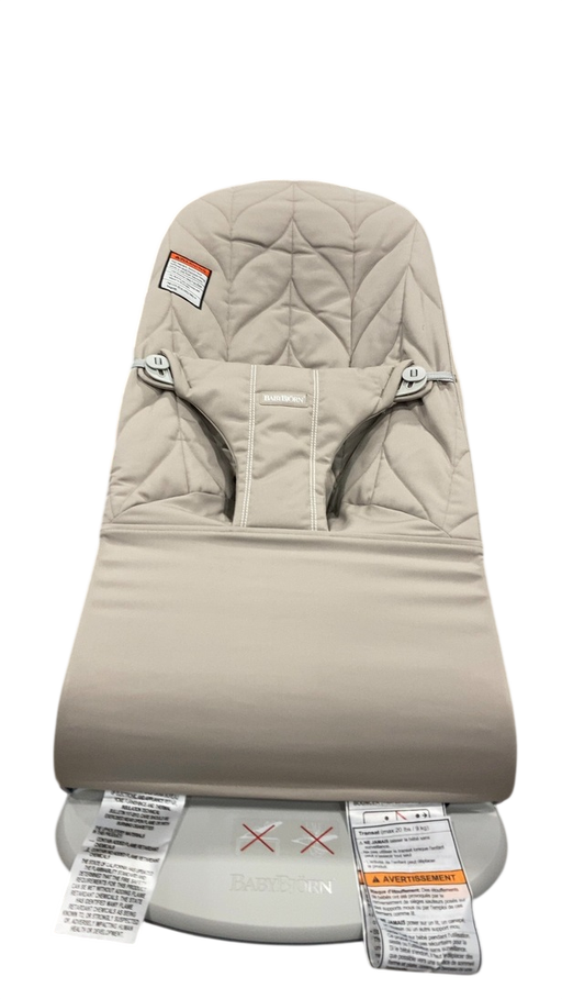Shop BabyBjorn Bouncer Bliss, Black Frame, Sand Gray Cotton Classic Quilt at GoodBuy Gear