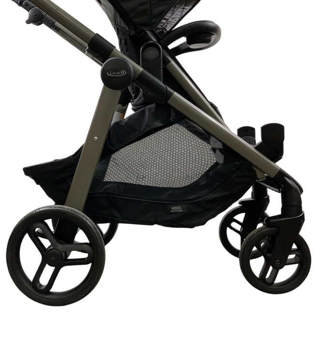 Shop Graco Modes Nest2Grow Stroller, 2022, Maison at GoodBuy Gear