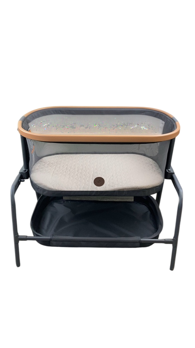 Shop Maxi-Cosi Iora Bedside Bassinet, Essential Graphite at GoodBuy Gear