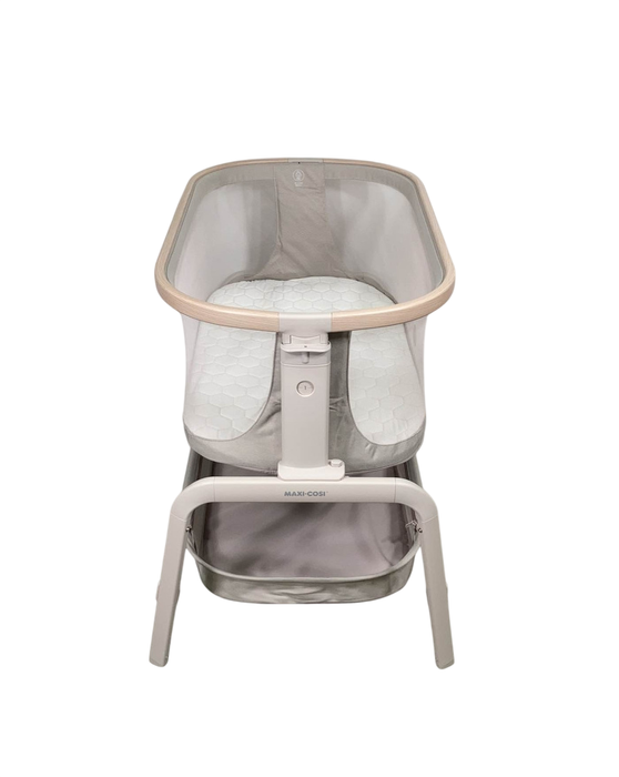 Shop Maxi-Cosi Iora Bedside Bassinet, Classic Oat at GoodBuy Gear