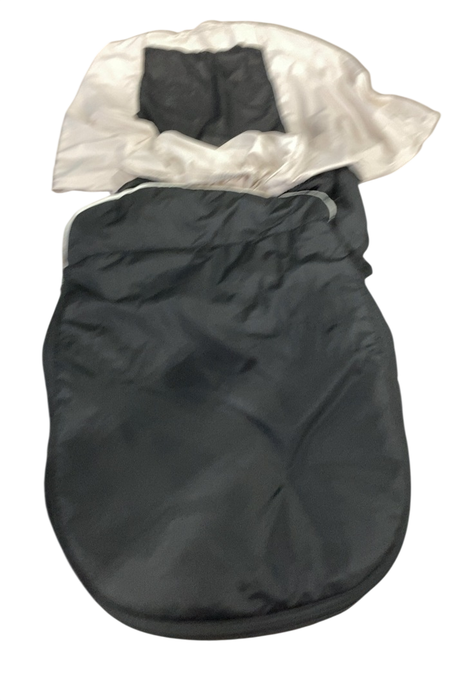 Shop Skip Hop Universal Car Seat Cover, All Seasons, Oat at GoodBuy Gear