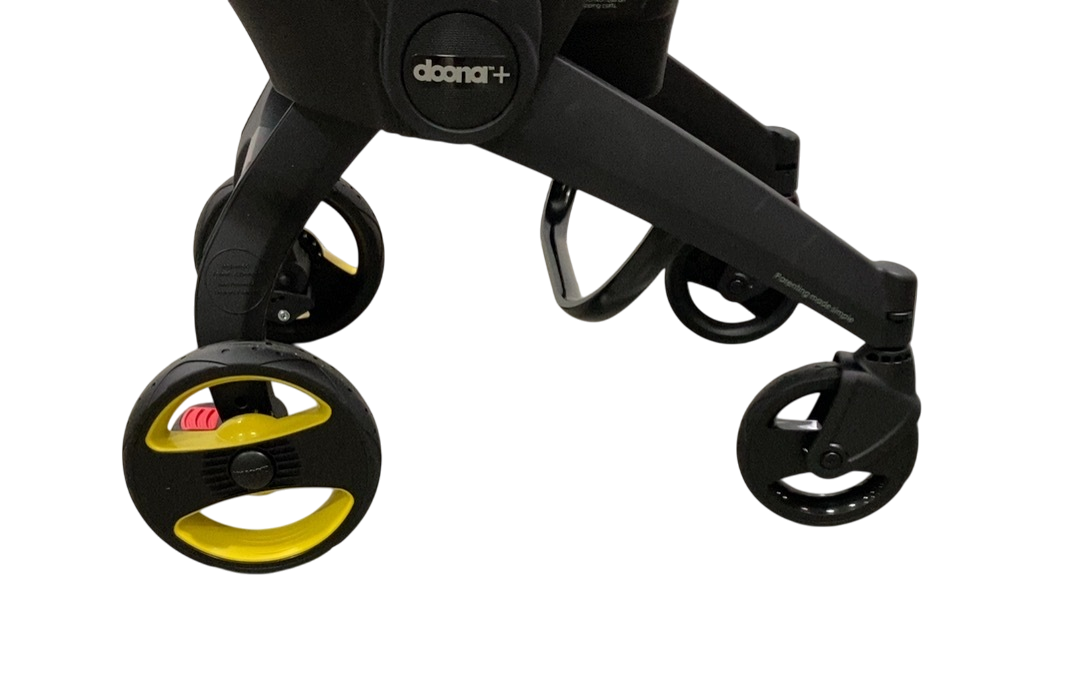 Shop Doona Infant Car Seat & Stroller Combo, 2024, Racing Green at GoodBuy Gear