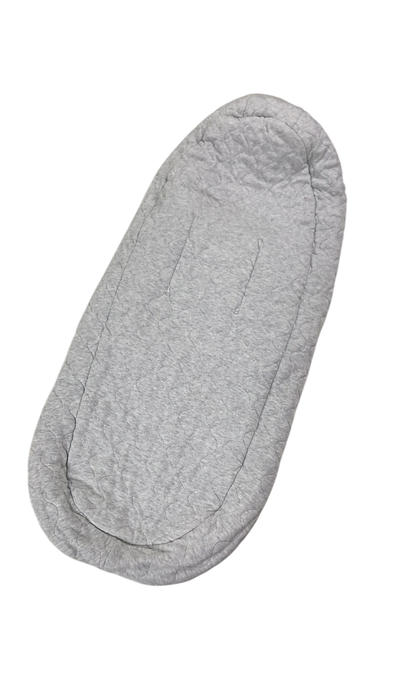 Shop Bugaboo Newborn Bassinet Inlay, Light Grey Melange at GoodBuy Gear