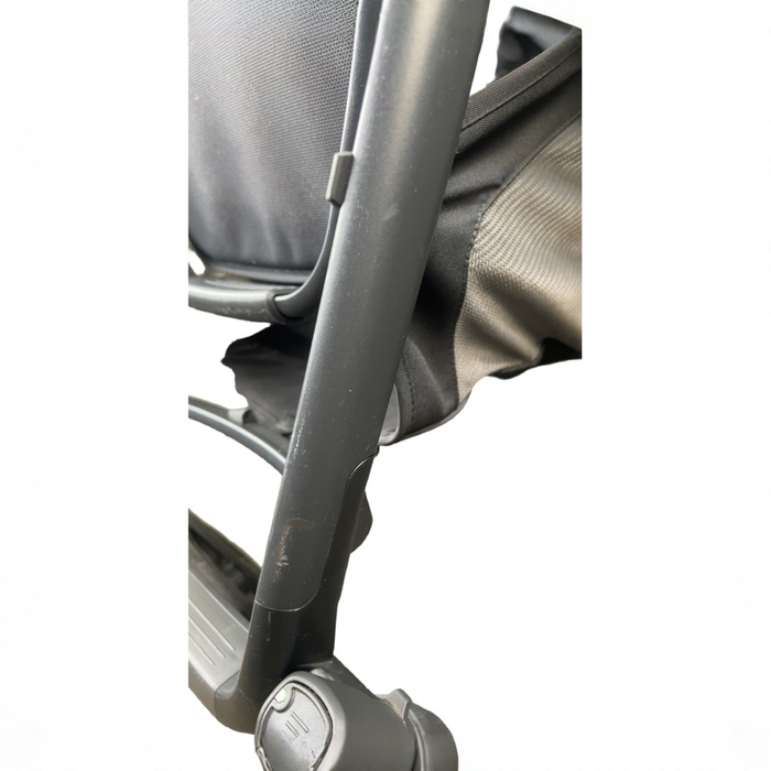 Shop UPPAbaby VISTA V2 Stroller, 2019, Jake (Black) at GoodBuy Gear