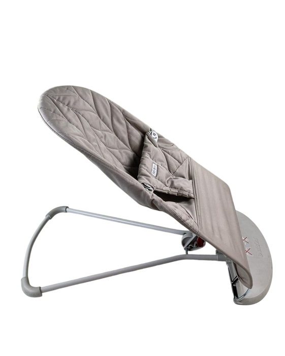 Shop BabyBjorn Bouncer Bliss, Light Gray Frame, Sand Gray Cotton Petal Quilt at GoodBuy Gear