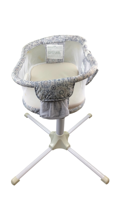 Shop Halo BassiNest Swivel Sleeper Luxe Series, Blue Medallion at GoodBuy Gear