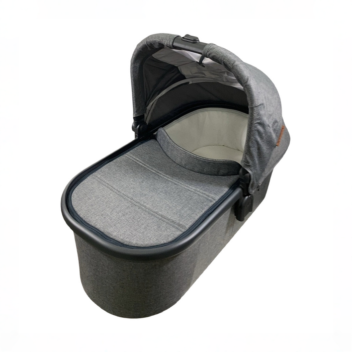 Shop UPPAbaby V3 Bassinet, Greyson (Charcoal Mélange) at GoodBuy Gear