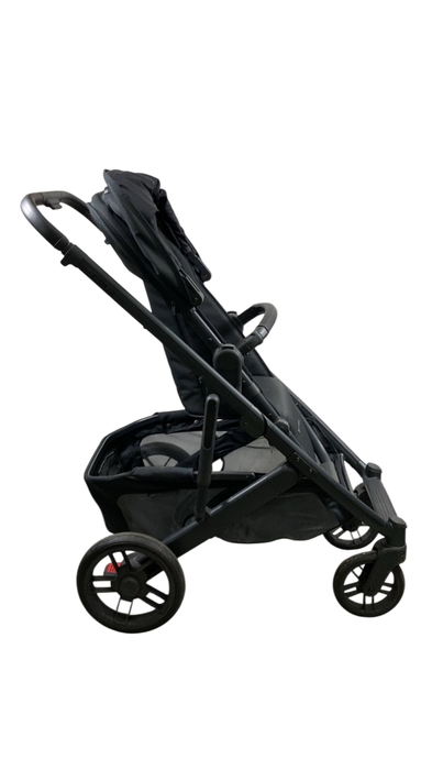 Shop UPPAbaby CRUZ V2 Stroller, 2021, Jake (Charcoal) at GoodBuy Gear