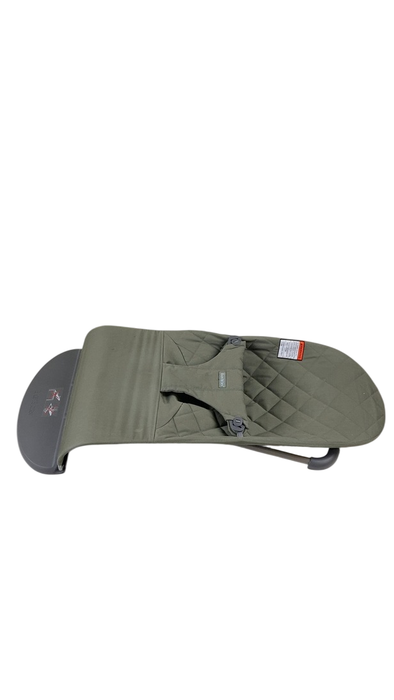 Shop BabyBjorn Bouncer Bliss, Dark Gray Frame, Dark Green Classic Quilt at GoodBuy Gear