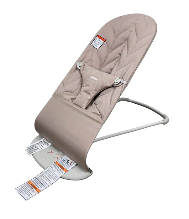 BabyBjorn Bouncer Bliss, Light Gray Frame, Sand Gray Cotton Classic Quilt