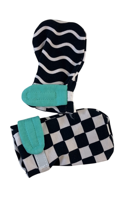 Shop Lovevery The Looker Play Kit at GoodBuy Gear