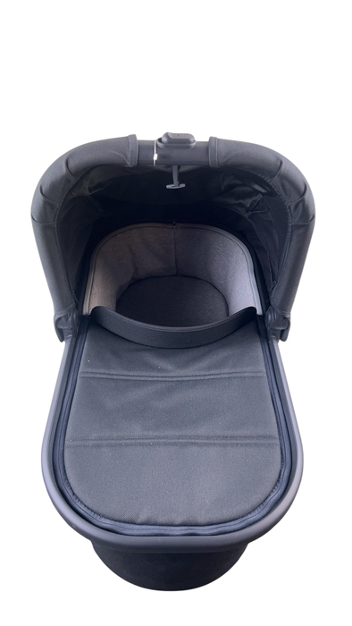 Shop UPPAbaby V2 Bassinet, Jake (Charcoal) at GoodBuy Gear