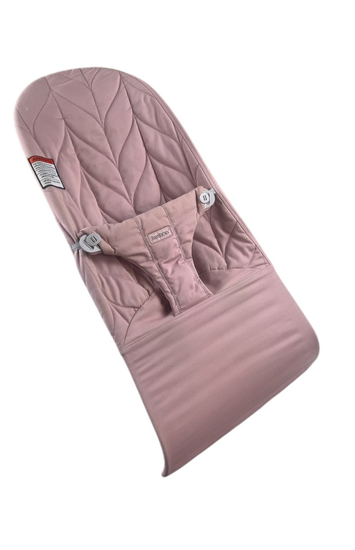 Shop BabyBjorn Bouncer Bliss, Dusty Pink Cotton Petal Quilt, Light Gray Frame at GoodBuy Gear