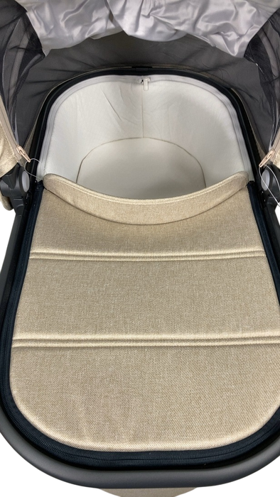 Shop UPPAbaby V2 Bassinet, Liam (Oat Melange/Carbon) at GoodBuy Gear