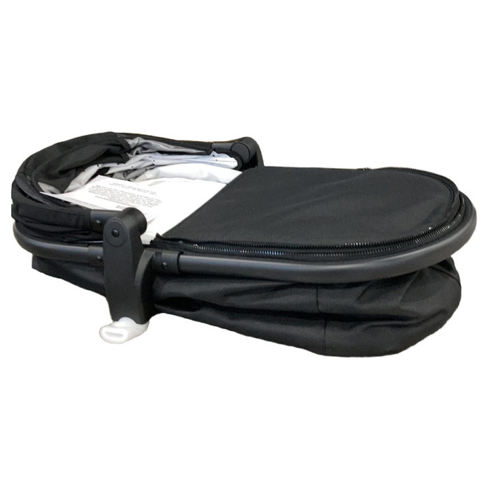 Shop Mockingbird Bassinet, Black, 2026+ at GoodBuy Gear