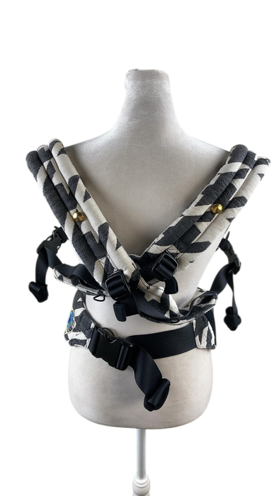 Shop Artipoppe Zeitgeist Cotton Carrier, Tweed BW at GoodBuy Gear