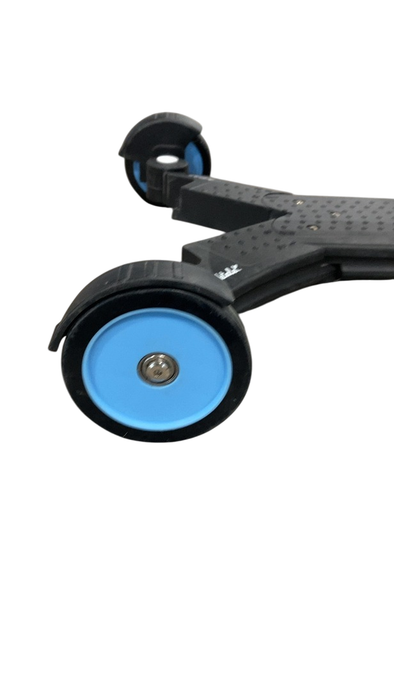 Shop Larktale Scoobi 5-in-1 Scooter, Freshwater Blue at GoodBuy Gear