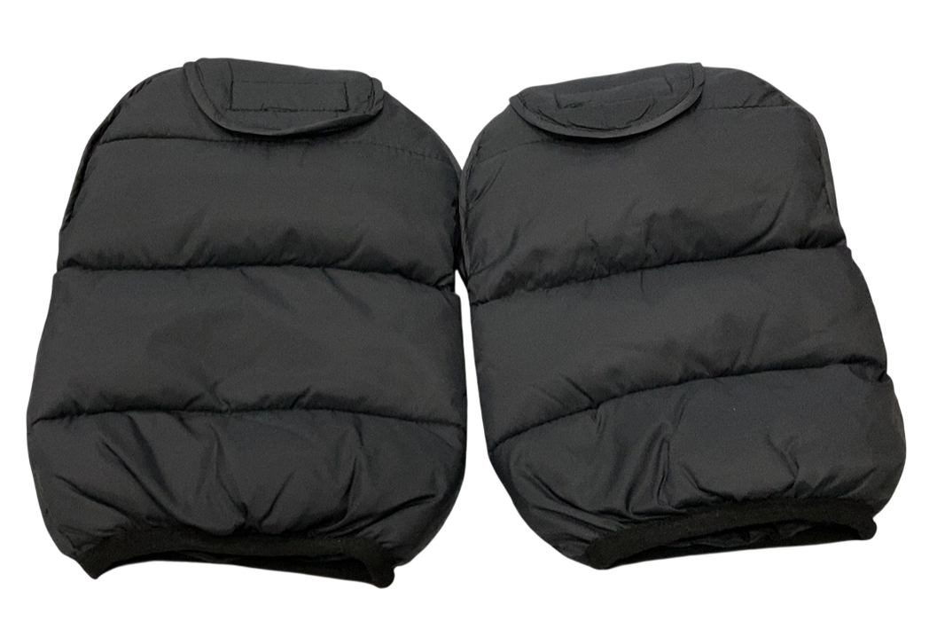 Shop Colugo The Cozy Mittens, Black at GoodBuy Gear