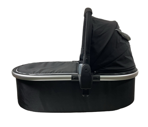 Shop Mockingbird Bassinet, Black, Pre-2026 at GoodBuy Gear