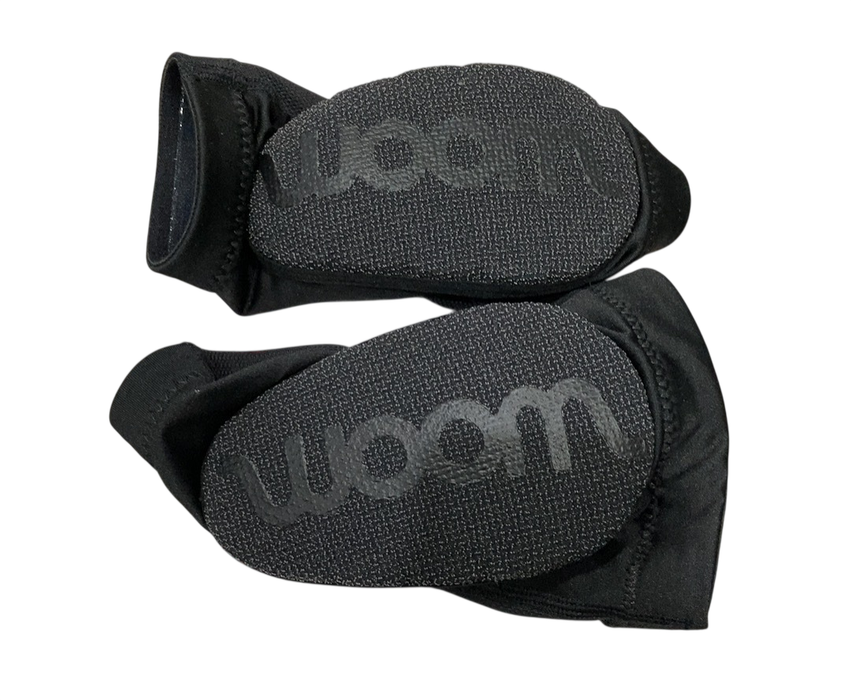 Shop Woom NEEBOWS Knee Pad Set, Small at GoodBuy Gear