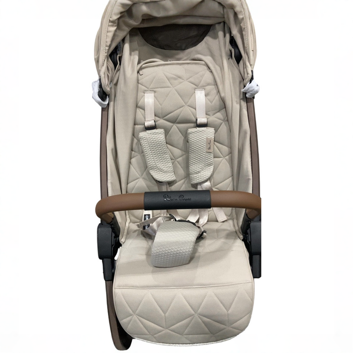 Shop Silver Cross Clic Super Compact Lightweight Stroller, 2025, Latte at GoodBuy Gear