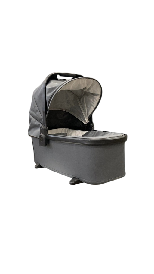 Shop Veer Switchback Bassinet, Black at GoodBuy Gear