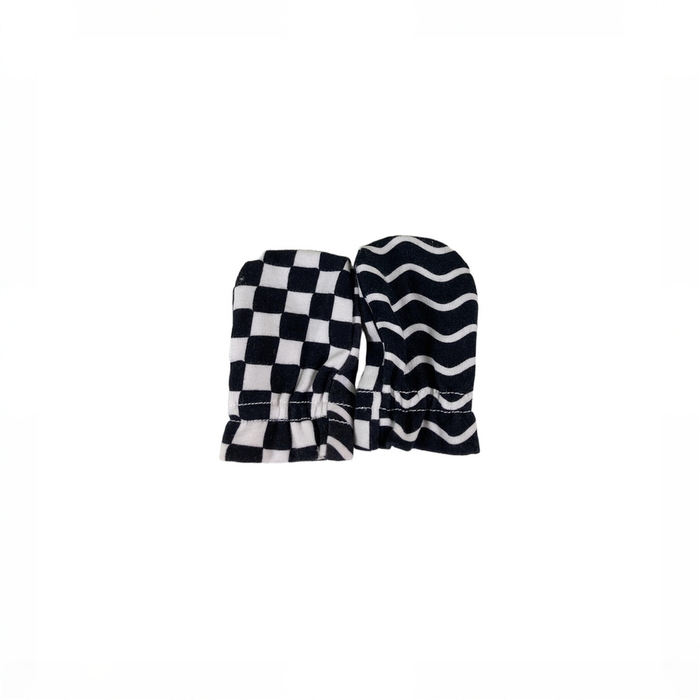 Shop Lovevery The Looker Play Kit, Multicolor at GoodBuy Gear