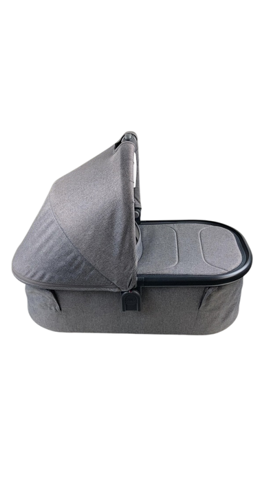 Shop UPPAbaby Bassinet V3, Greyson (Charcoal Mélange) at GoodBuy Gear