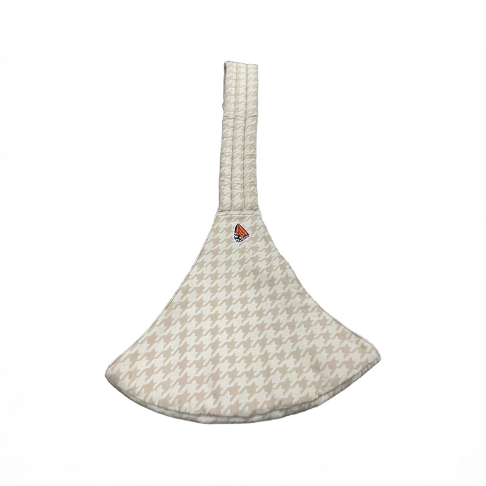 Shop Mabē The Monarch Toddler Sling, Houndstooth at GoodBuy Gear