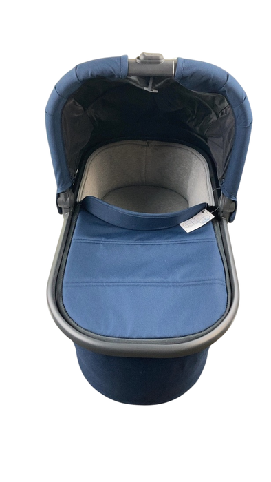 Shop UPPAbaby V2 Bassinet, Noa (Navy) at GoodBuy Gear