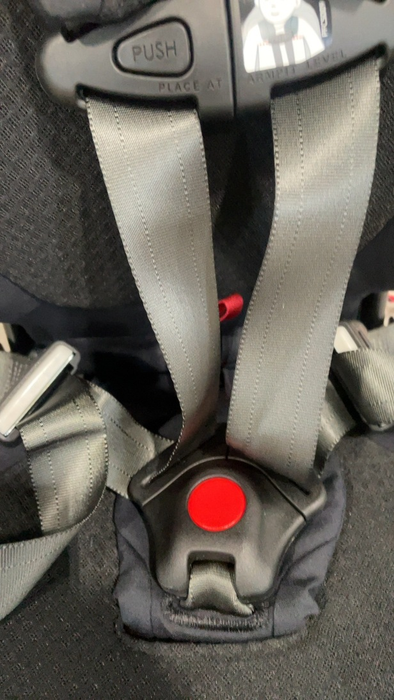 Shop WAYB Pico Portable Car Seat, 2025, Jet at GoodBuy Gear